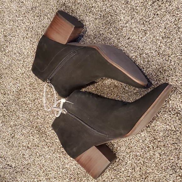 NEW Lucky Brand Jeisa boots block heels shoes Suede - Picture 7 of 10